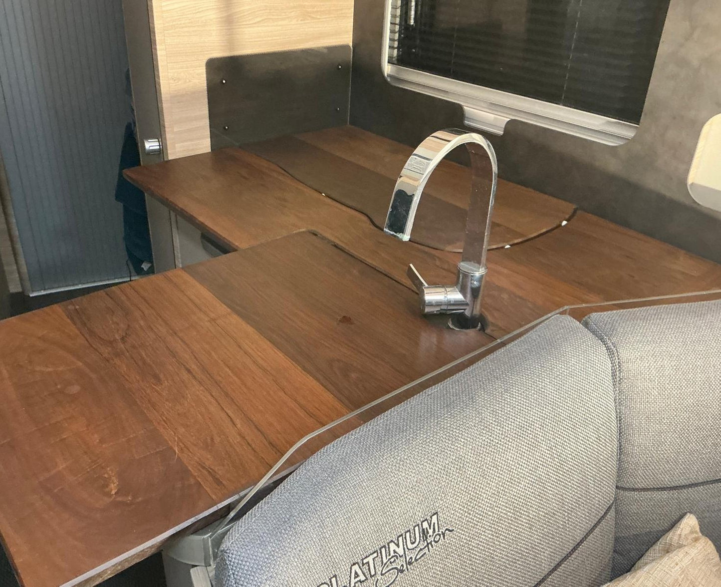Mobilhome keukenblad – Massief IPE hout
