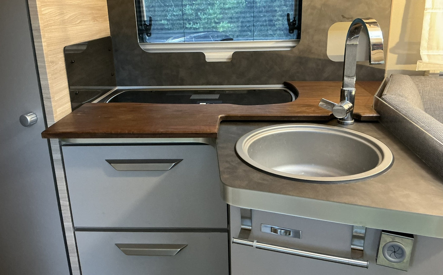 Mobilhome keukenblad  – Massief IPE hout